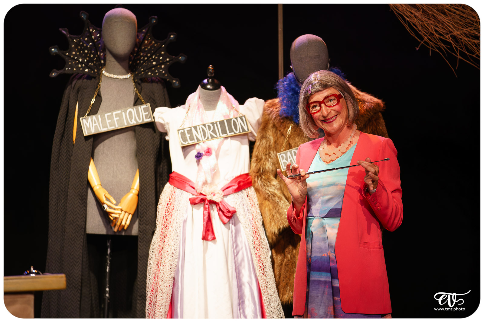 ON VOUS RACONTE DES HISTOIRES (CIE DU DÉTOUR)